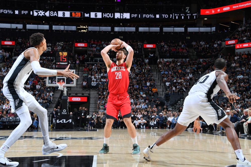 卡卢卢在接 卡卢卢在接